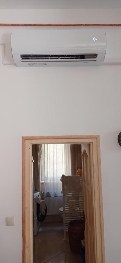 Western Apartman Budapest Exterior photo